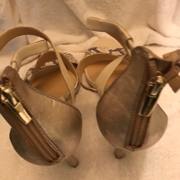 Vince Camuto rose silver Chakeetan leather sandals size 9 1/2 - Picture 3 of 15